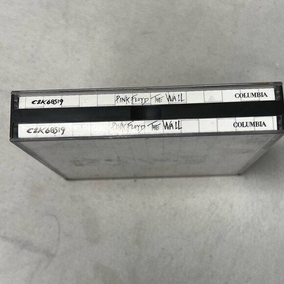 Pink Floyd "The Wall" 2-Disc CD Columbia Records Classic Rock Album @1979 - Picture 4 of 10